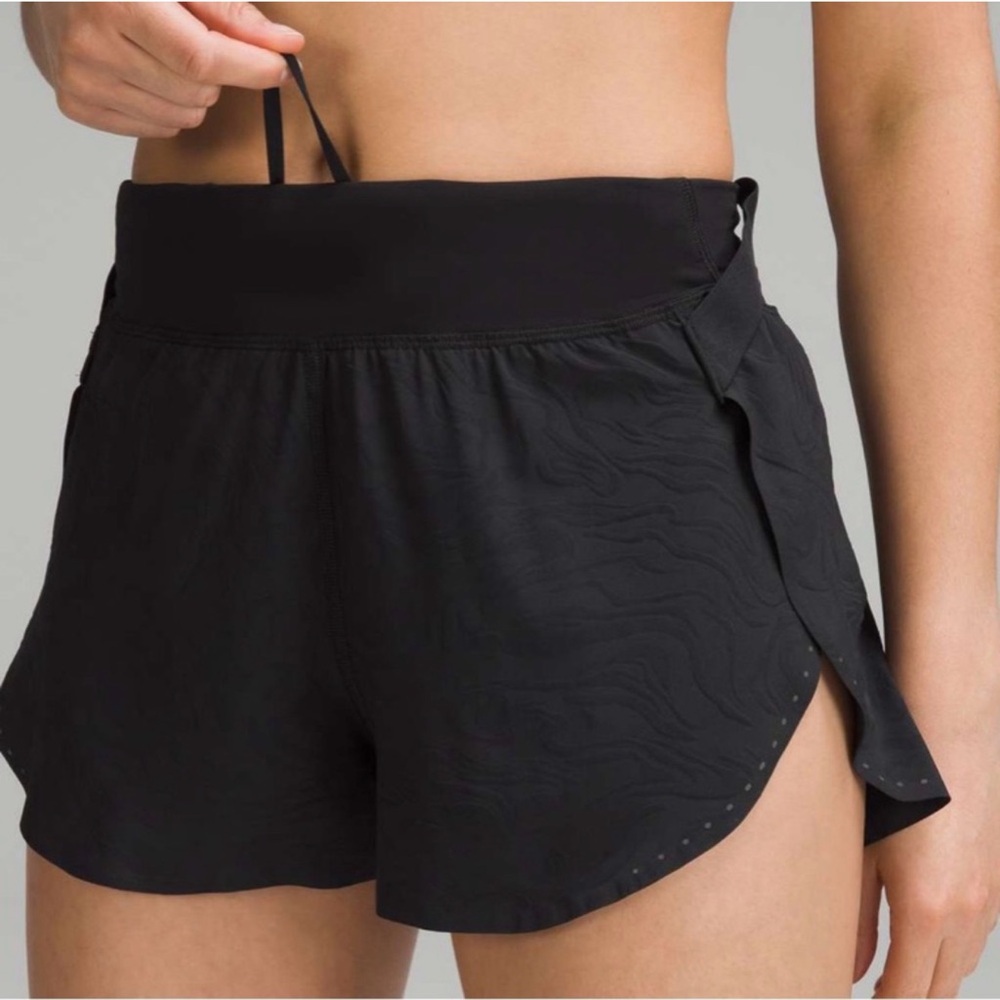 Lululemon Fast and Free High-Rise Short 2" *Airflow